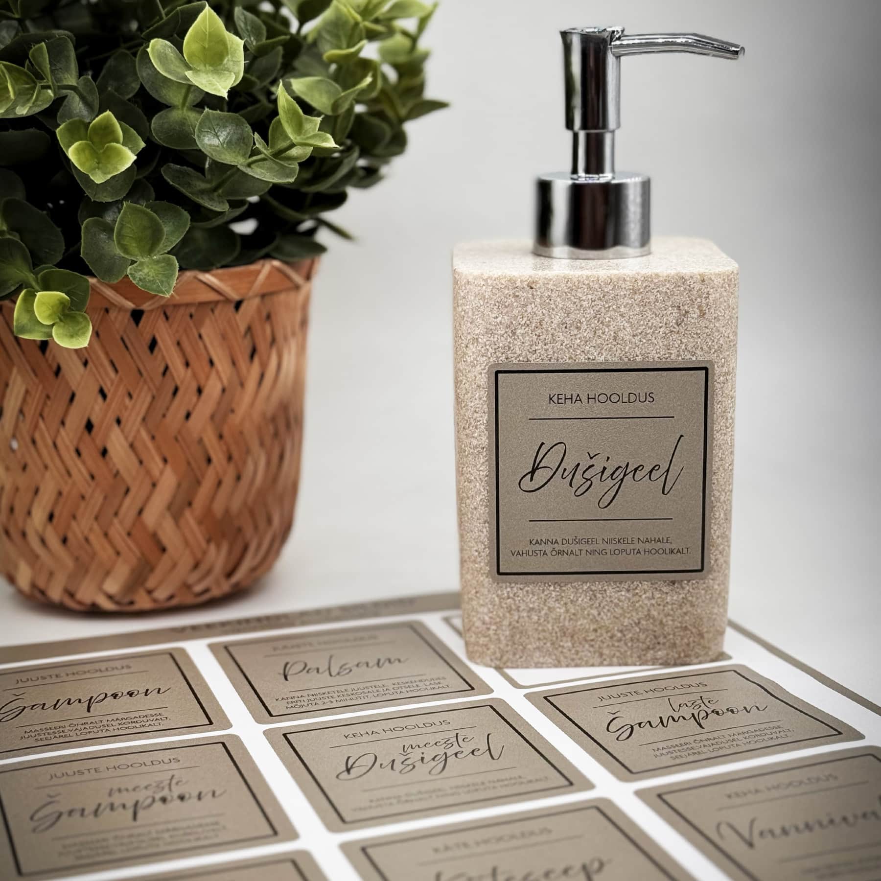 Vannitoapudelite sildid "Atelier" - Image 3